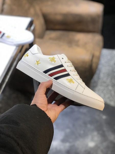 2020w high-quality leather bee embroidery low-casual men's tide shoes, fashionable wild breathable sports running shoes, size: 38-4, Black
2020w high-quality leather bee embroidery low-casual men's tide shoes, fashionable wild breathable sports running shoes, size: 38-4, Black