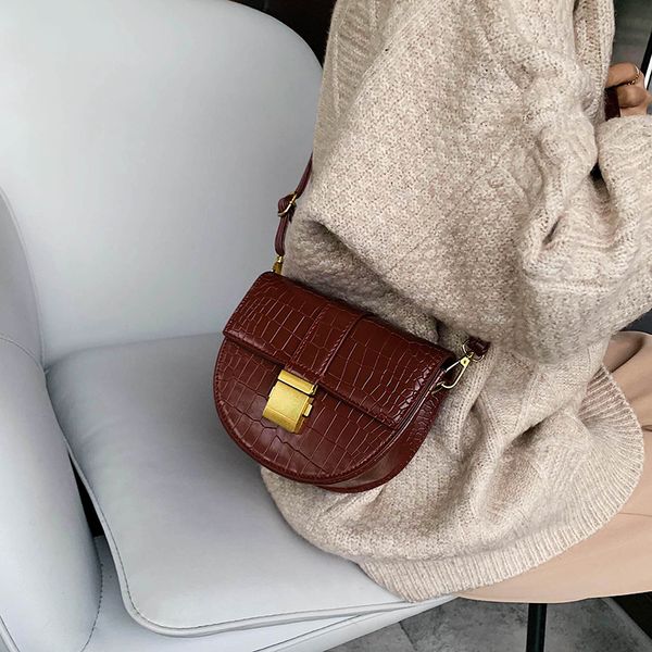 spring and summer simple saddle bag women's bag new 2020 all-match ins shoulder/crossbody net red popular small fashion
spring and summer simple saddle bag women's bag new 2020 all-match ins shoulder/crossbody net red popular small fashion