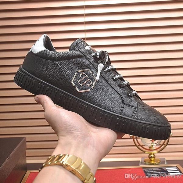 new luxury mens shoes casual sneakers footwears zapatos de hombre 2020 outdoor footwears fashion sneakers mens shoes scarpe da uomo fast shi
new luxury mens shoes casual sneakers footwears zapatos de hombre 2020 outdoor footwears fashion sneakers mens shoes scarpe da uomo fast shi