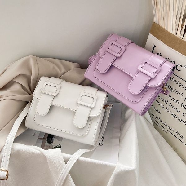 women's 2020 new korean small square style women's shoulder messenger solid color fashion trend small square bag all-match pu bag, White
women's 2020 new korean small square style women's shoulder messenger solid color fashion trend small square bag all-match pu bag, White