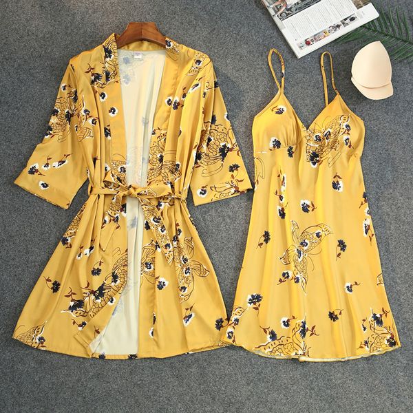 women print robe set satin 2pcs sleepwear summer nighty&robe set female kimono bathrobe gown nightwear silky home clothes, Black;red
women print robe set satin 2pcs sleepwear summer nighty&robe set female kimono bathrobe gown nightwear silky home clothes, Black;red
