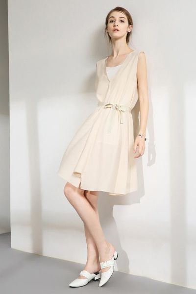 2020 summer fashion elegant office lady dress v-neck sleevsless party tie bw design chiffon vest black beige dresses, Black;gray
2020 summer fashion elegant office lady dress v-neck sleevsless party tie bw design chiffon vest black beige dresses, Black;gray