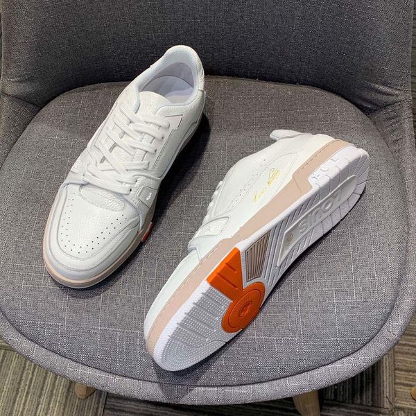 2020y high-end fashion men's color matching low-casual basketball shoes large size breathable running shoes outdoor sports shoes, Black
2020y high-end fashion men's color matching low-casual basketball shoes large size breathable running shoes outdoor sports shoes, Black