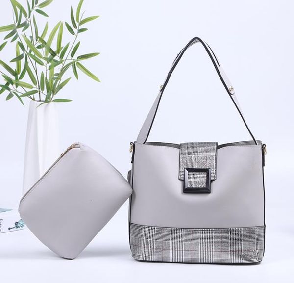 2020 designer bag new arrival style creative fashion pu women's bag large capacity elegant temperament handbag
2020 designer bag new arrival style creative fashion pu women's bag large capacity elegant temperament handbag