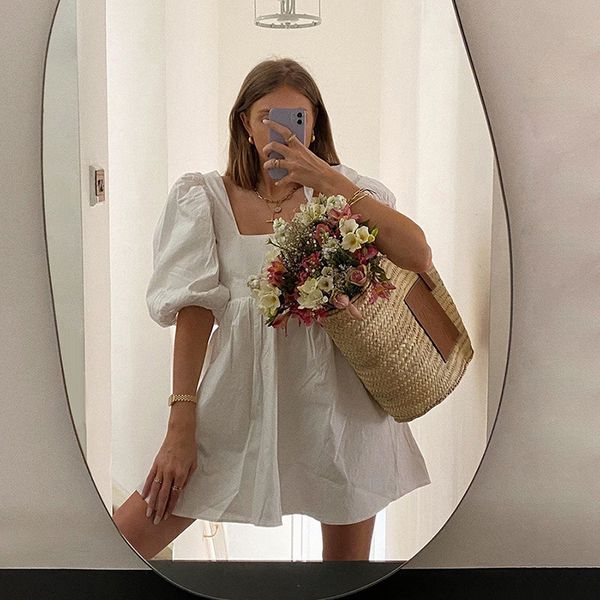 party dresses 2021 summer women's square collar puff sleeves backless slim slimming solid color swing casual dress, White;black
party dresses 2021 summer women's square collar puff sleeves backless slim slimming solid color swing casual dress, White;black