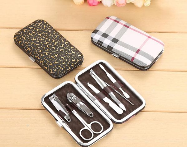 nail care tools manicure sets nail clippers nail scissors tweezer manicure pedicure set travel grooming kit 7pcs/set 10 pcs dhl
nail care tools manicure sets nail clippers nail scissors tweezer manicure pedicure set travel grooming kit 7pcs/set 10 pcs dhl