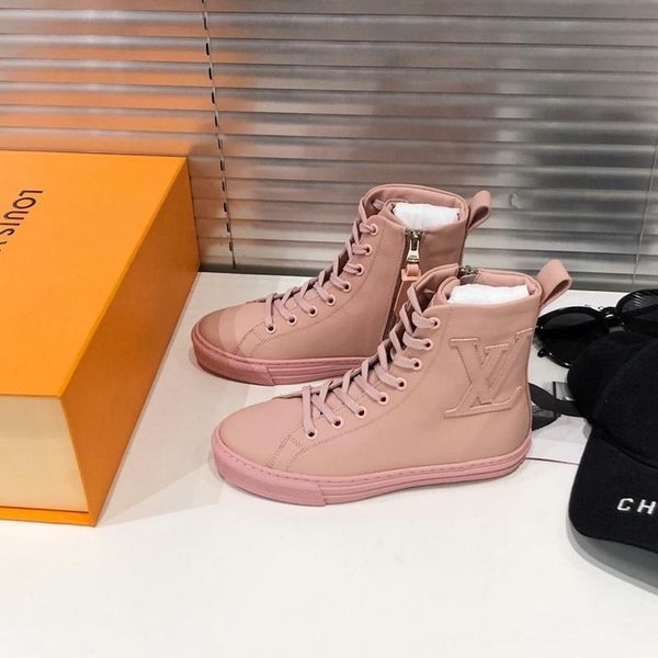 24 designer luxury female casual fashion shoes, outdoor casual travel shoes, fast delivery, original box, Black
24 designer luxury female casual fashion shoes, outdoor casual travel shoes, fast delivery, original box, Black