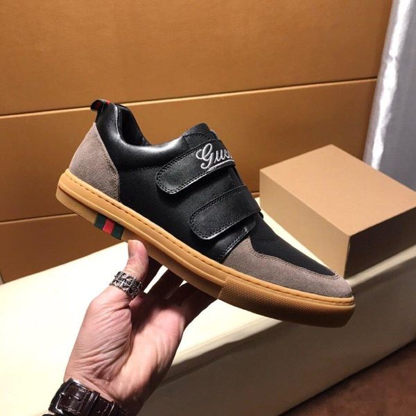 2020 luxury men's little bee velcro low casual tide shoes, fashion shoes outdoor sports shoes, size: 38-45, Black
2020 luxury men's little bee velcro low casual tide shoes, fashion shoes outdoor sports shoes, size: 38-45, Black