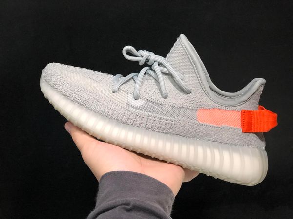 2020 qailty glow in the dark green 300+50 mens running shoes trainers new sneakers runner low sports shoes, Black
2020 qailty glow in the dark green 300+50 mens running shoes trainers new sneakers runner low sports shoes, Black