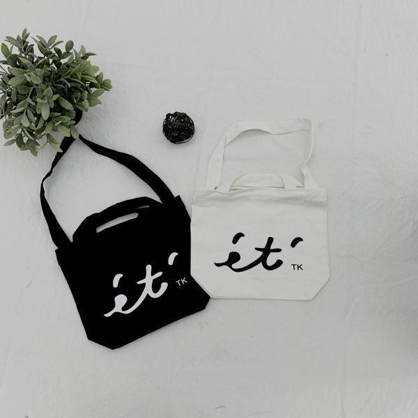 2019 new er tong bao er tong bao hand children's bag bag korean cute children's handbag
2019 new er tong bao er tong bao hand children's bag bag korean cute children's handbag