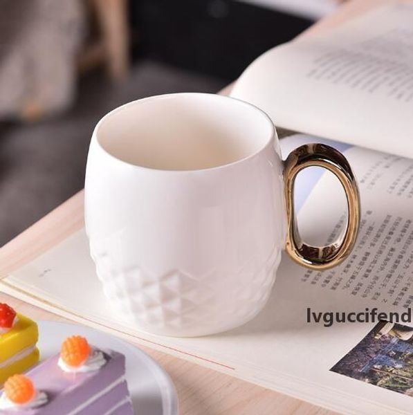 new creative fashion ceramic gold handle coffee cup office couple water cup
new creative fashion ceramic gold handle coffee cup office couple water cup