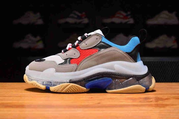 2020 european and american fashion triple s comfortable, breathable, non-slip wear-resistant men's and women's shoes 131567867h, Black
2020 european and american fashion triple s comfortable, breathable, non-slip wear-resistant men's and women's shoes 131567867h, Black