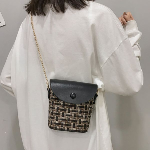 woman shoulder bag pu leather fashion youth ladies small bucket bag light wild simple chain new weave messenger
woman shoulder bag pu leather fashion youth ladies small bucket bag light wild simple chain new weave messenger