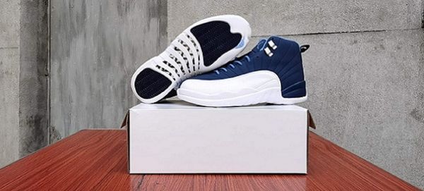 12 indigo stone blue legend blue men basketball shoes jumpman 12s men sports designer sneakers 130690-404
12 indigo stone blue legend blue men basketball shoes jumpman 12s men sports designer sneakers 130690-404