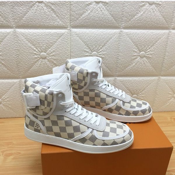0123 men's designer casual sports shoes and famous brand outdoor casual shoes, fast delivery in the original box, Black
0123 men's designer casual sports shoes and famous brand outdoor casual shoes, fast delivery in the original box, Black