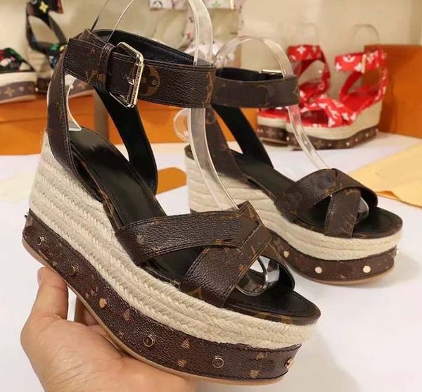 spring wedge sandals classics brand slippers summer flat sandals fashion wedding shoes leather beach shoe bag04 l1, Black 
spring wedge sandals classics brand slippers summer flat sandals fashion wedding shoes leather beach shoe bag04 l1, Black