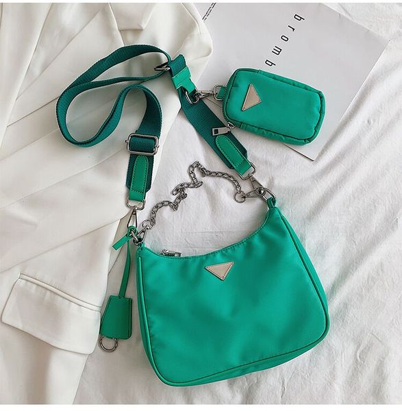 2020 new ladies armpit bag fashion one shoulder messenger bag mini handbag purse handbag leather luggage tag
2020 new ladies armpit bag fashion one shoulder messenger bag mini handbag purse handbag leather luggage tag