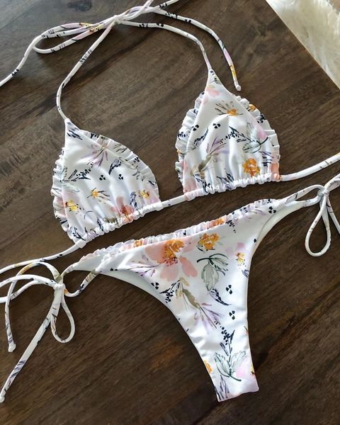 double new 2019 printed bikini lace women's swimsuit ruffled swimsuit split bikini, Black;red
double new 2019 printed bikini lace women's swimsuit ruffled swimsuit split bikini, Black;red