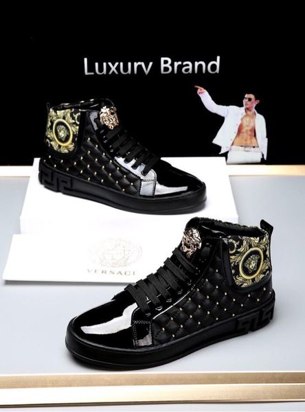 2020o limited edition medusa printed high-casual sports boots, fashionable wild men's shoes, size: 38-45, Black
2020o limited edition medusa printed high-casual sports boots, fashionable wild men's shoes, size: 38-45, Black