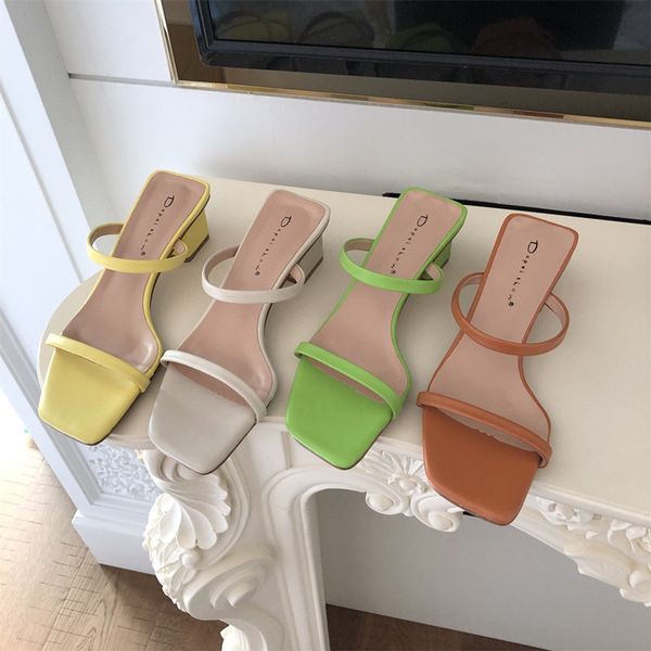 2020 new low square heel sandals women fashion square toe slippers female slip on slides narrow band summer shoes flip flops, Black
2020 new low square heel sandals women fashion square toe slippers female slip on slides narrow band summer shoes flip flops, Black