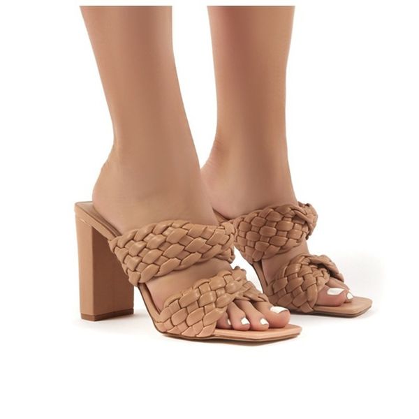 2020 summer new ladies outdoor sandals fashion big size high heel sandals and slippers women braided belt women shoes 
2020 summer new ladies outdoor sandals fashion big size high heel sandals and slippers women braided belt women shoes