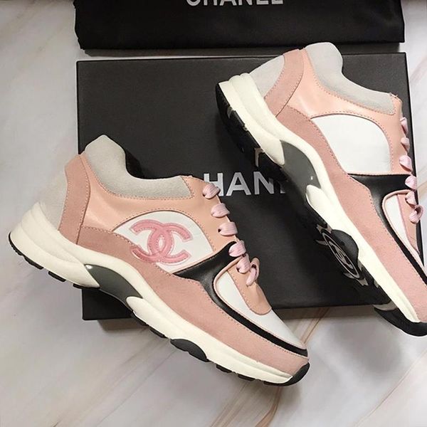 luxury women shoes autumn and winter shoes outdoor walking footwears lace -up low sports design women shoes scarpe sportive da donna, Black
luxury women shoes autumn and winter shoes outdoor walking footwears lace -up low sports design women shoes scarpe sportive da donna, Black