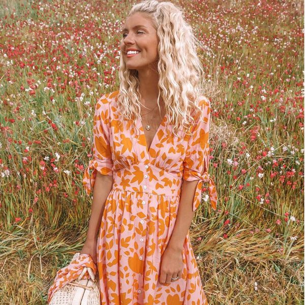 fashion middle sleeve summer bohemian beach dress v neck office lady maxi women dresses print vestidos verano 2020, White;black
fashion middle sleeve summer bohemian beach dress v neck office lady maxi women dresses print vestidos verano 2020, White;black
