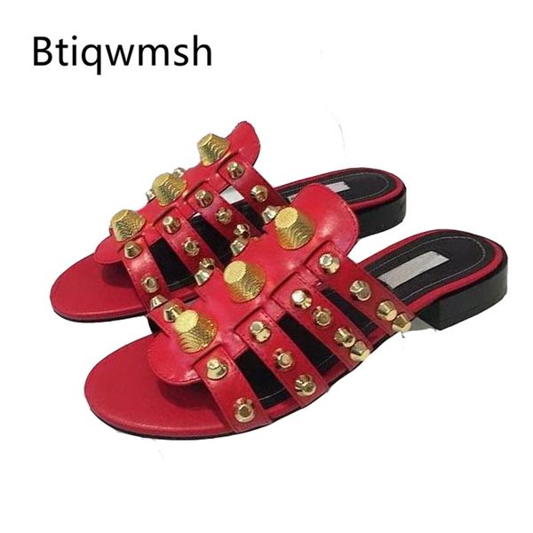 2020 gold studded slippers women peep toe black red real leather screw rivet flat shoes woman chic design gladiator sandals
2020 gold studded slippers women peep toe black red real leather screw rivet flat shoes woman chic design gladiator sandals