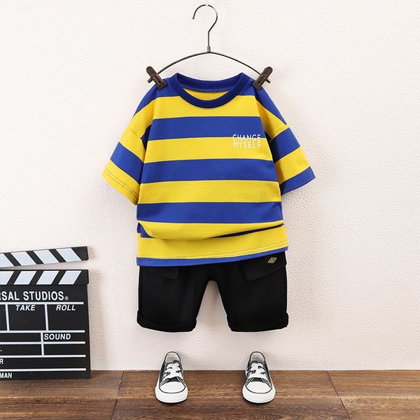boys' 2020 boy summer suit summer new medium and large children's fashionable trendy striped two-piece suit
boys' 2020 boy summer suit summer new medium and large children's fashionable trendy striped two-piece suit