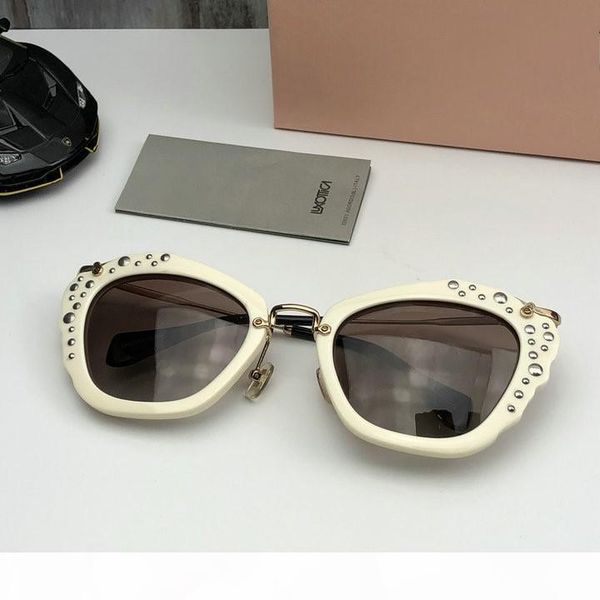 new designer sunglasses luxury sunglasses for women men sun glasses women mens brand designer glasses fashion sunglasses oculos colorq2, White;black
new designer sunglasses luxury sunglasses for women men sun glasses women mens brand designer glasses fashion sunglasses oculos colorq2, White;black