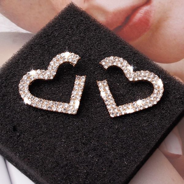 925 silver needle love stud new fashion full rhinestones alloy heart ear earrings for women wholesale, Golden;silver
925 silver needle love stud new fashion full rhinestones alloy heart ear earrings for women wholesale, Golden;silver