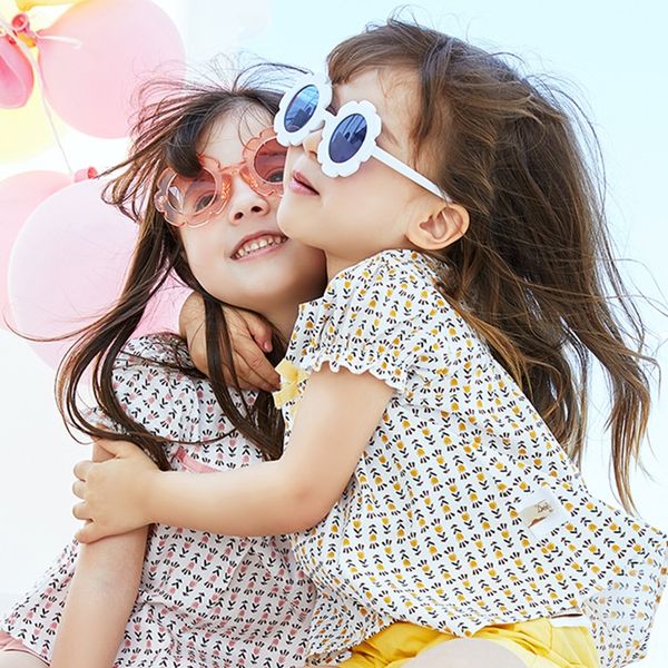 2020 new children's cartoon sun glasses children's fashion all-match sunglasses sunflower cute baby sunglasses, Blue
2020 new children's cartoon sun glasses children's fashion all-match sunglasses sunflower cute baby sunglasses, Blue