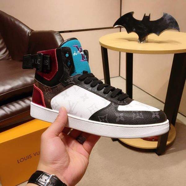 2019w luxury fashion leather men's high-casual shoes, fashion outdoor wild sports shoes, original box packaging
2019w luxury fashion leather men's high-casual shoes, fashion outdoor wild sports shoes, original box packaging