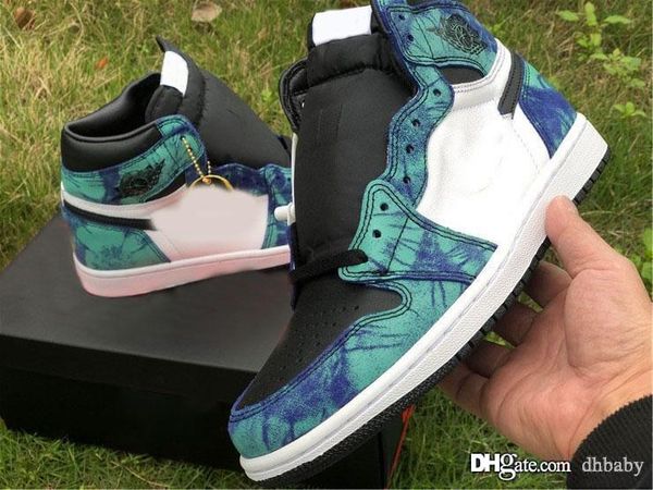air aauthentic 1 high og retro wmns tie-dye basketball shoes white black aurora green woman man sports sneakers cd0461-100 with box
air aauthentic 1 high og retro wmns tie-dye basketball shoes white black aurora green woman man sports sneakers cd0461-100 with box