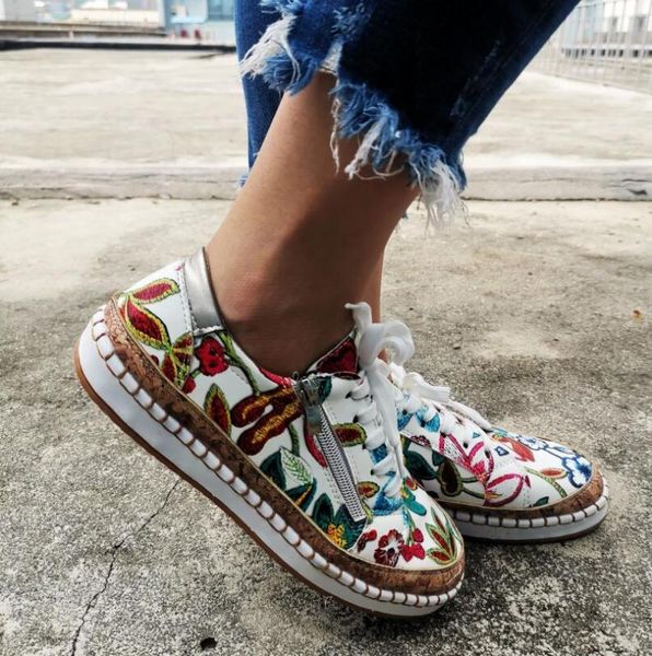 women canvas shoes casual thick bottom flat with flowers embroidery breathable female sneakers shoes for woman 2020fashion trend, Black
women canvas shoes casual thick bottom flat with flowers embroidery breathable female sneakers shoes for woman 2020fashion trend, Black