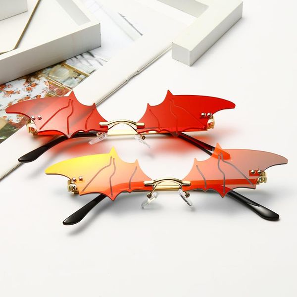 luxury fashion fire flame sunglasses women rimless wave sun glasses metal shades for vintage women mirror eyewear uv400, White;black
luxury fashion fire flame sunglasses women rimless wave sun glasses metal shades for vintage women mirror eyewear uv400, White;black