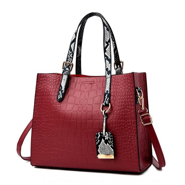 2020 summer new shoulder hand fashion stone crocodile pattern women's shoulder bag trendy hand bag, White
2020 summer new shoulder hand fashion stone crocodile pattern women's shoulder bag trendy hand bag, White