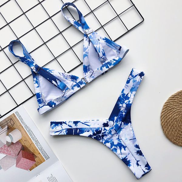 floral print thong bikini 2020 women swimsuit female high leg cut swimwear brazilian bikini set v bottom bathing swim, White;black
floral print thong bikini 2020 women swimsuit female high leg cut swimwear brazilian bikini set v bottom bathing swim, White;black