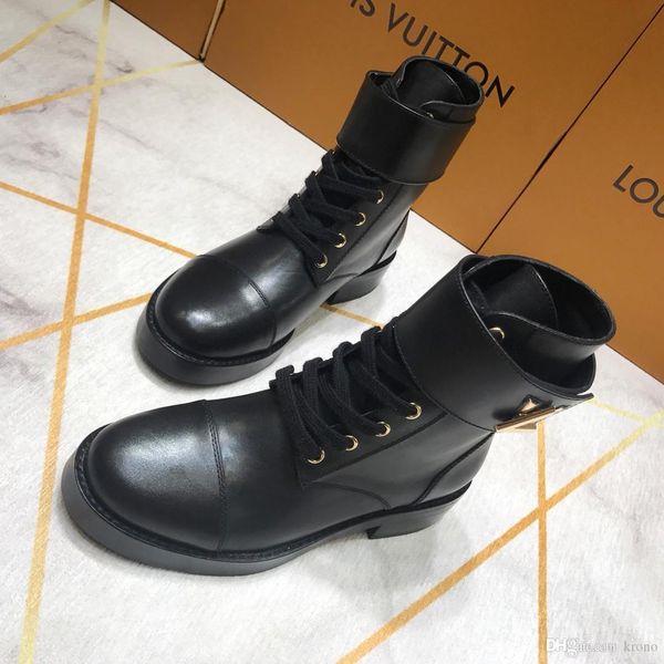 printed stripes short boots hook loop leather lace up womens motorcycle boots,personality wild womens martin boots 35-42 0020, Black
printed stripes short boots hook loop leather lace up womens motorcycle boots,personality wild womens martin boots 35-42 0020, Black