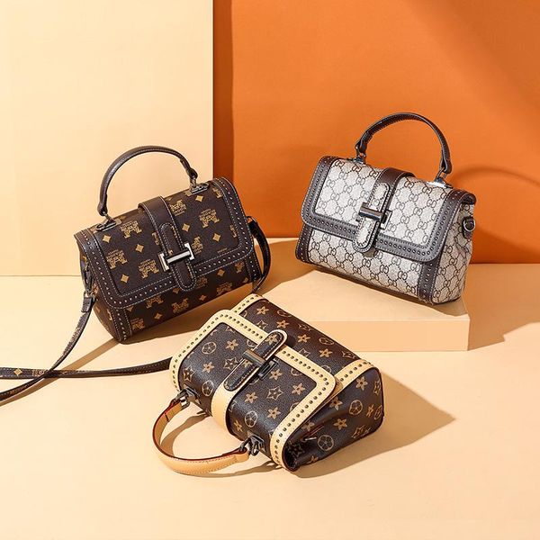 2020 ladies new retro printing messenger bag rivet single shoulder messenger handbag ladies classic small square bag wholesale kkd621
2020 ladies new retro printing messenger bag rivet single shoulder messenger handbag ladies classic small square bag wholesale kkd621