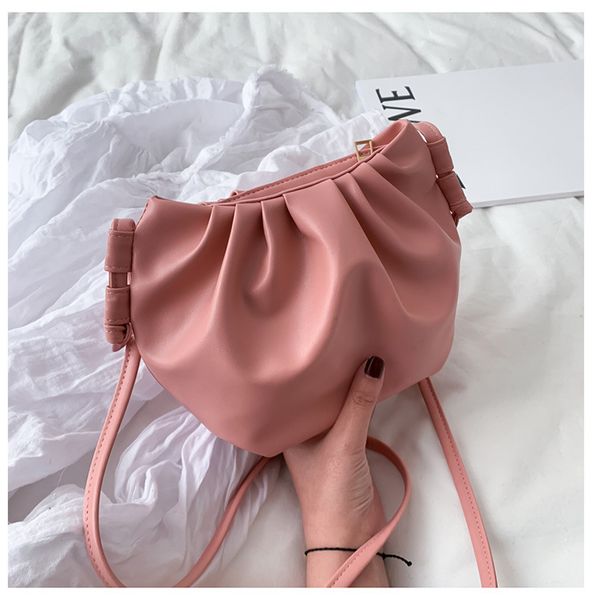 european and american fashion small bags female 2020 new texture retro ladies messenger bag popular shoulder bag
european and american fashion small bags female 2020 new texture retro ladies messenger bag popular shoulder bag