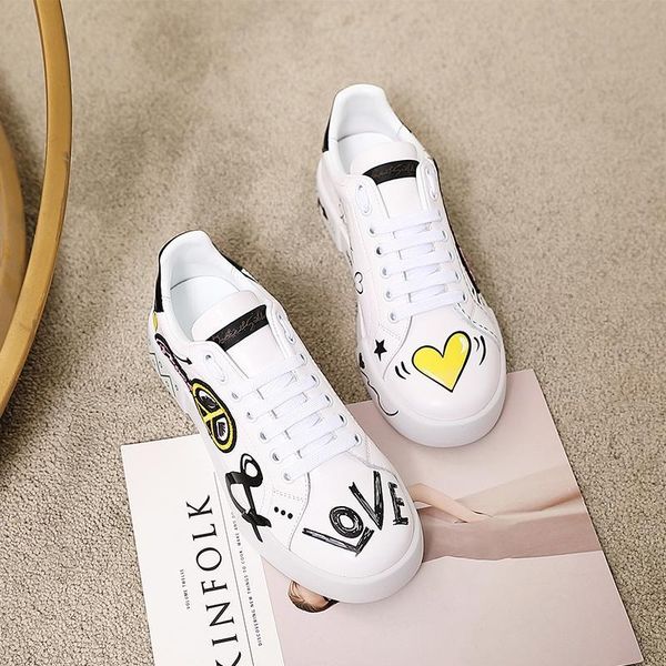 2020r new trend leather party casual shoes outdoor men and women sports shoes fashion graffiti wild couple shoes, size 35-45, Black
2020r new trend leather party casual shoes outdoor men and women sports shoes fashion graffiti wild couple shoes, size 35-45, Black