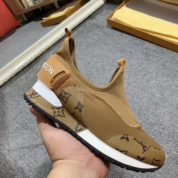 2021-2020d customized version of luxury design matte rubber sole sports shoes wild fashion mens casual shoes mens banquet shoes size :38 -45, Black
2021-2020d customized version of luxury design matte rubber sole sports shoes wild fashion mens casual shoes mens banquet shoes size :38 -45, Black