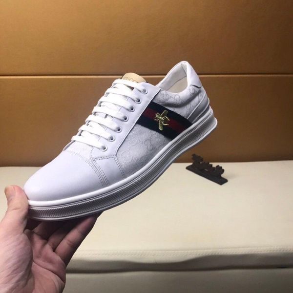 2020x high-end medusa leather low-casual trend men's shoes, stylish large size lace-up outdoor sports running shoes, size: 38-45, Black
2020x high-end medusa leather low-casual trend men's shoes, stylish large size lace-up outdoor sports running shoes, size: 38-45, Black