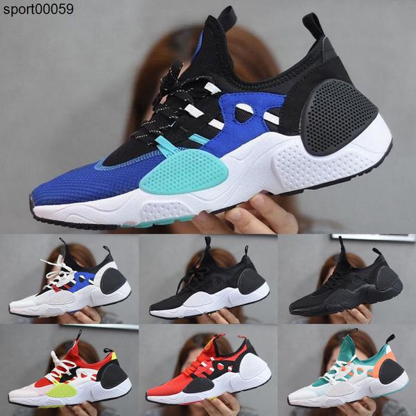 2020 huarache e.d.g.e txt qs university red kids running shoes men women huaraches 7 edge triple black white huarache sneakers 
2020 huarache e.d.g.e txt qs university red kids running shoes men women huaraches 7 edge triple black white huarache sneakers