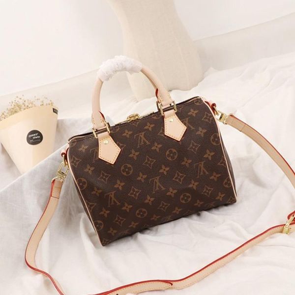 fast delivery women bag luxury designer womens shoulder bags crossbody bag zipper leather trend handle tote ladies crossbody handbags
fast delivery women bag luxury designer womens shoulder bags crossbody bag zipper leather trend handle tote ladies crossbody handbags