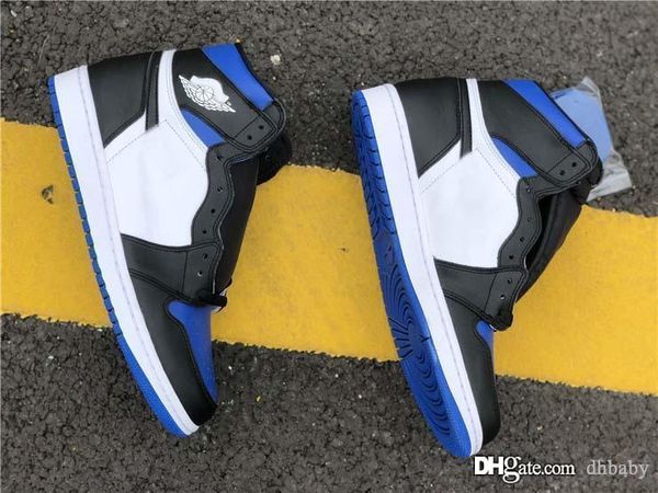 new air authentic 1 high og retro game royal basketball shoes black toe men sports sneakers with box
new air authentic 1 high og retro game royal basketball shoes black toe men sports sneakers with box