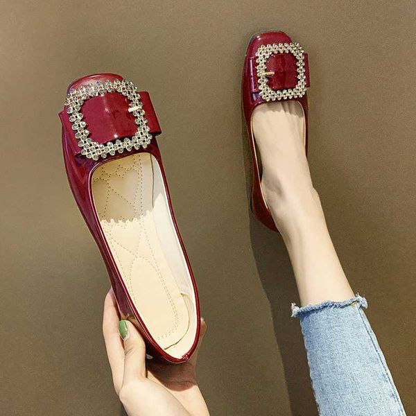 single shoes female 2020 new korean version of the wild fairy pin buckle rhinestones kick grandma scoop shoes, Black
single shoes female 2020 new korean version of the wild fairy pin buckle rhinestones kick grandma scoop shoes, Black