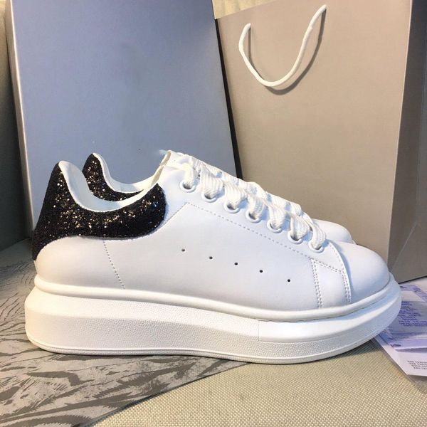 luxury designer men women sneaker chaussures casual shoes low leather sneakers baskets pour femmes shoe walking sports oversized, Black
luxury designer men women sneaker chaussures casual shoes low leather sneakers baskets pour femmes shoe walking sports oversized, Black