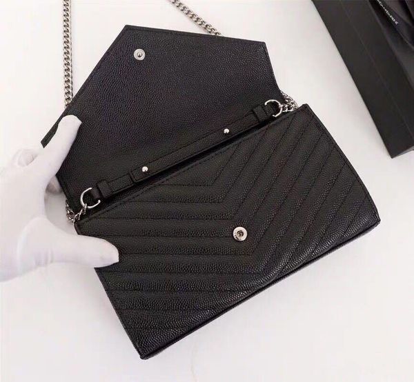 new women's bag of 2020 deluxe fashion leather bag hand-held oblique chain shoulder mini luxury caviar
new women's bag of 2020 deluxe fashion leather bag hand-held oblique chain shoulder mini luxury caviar